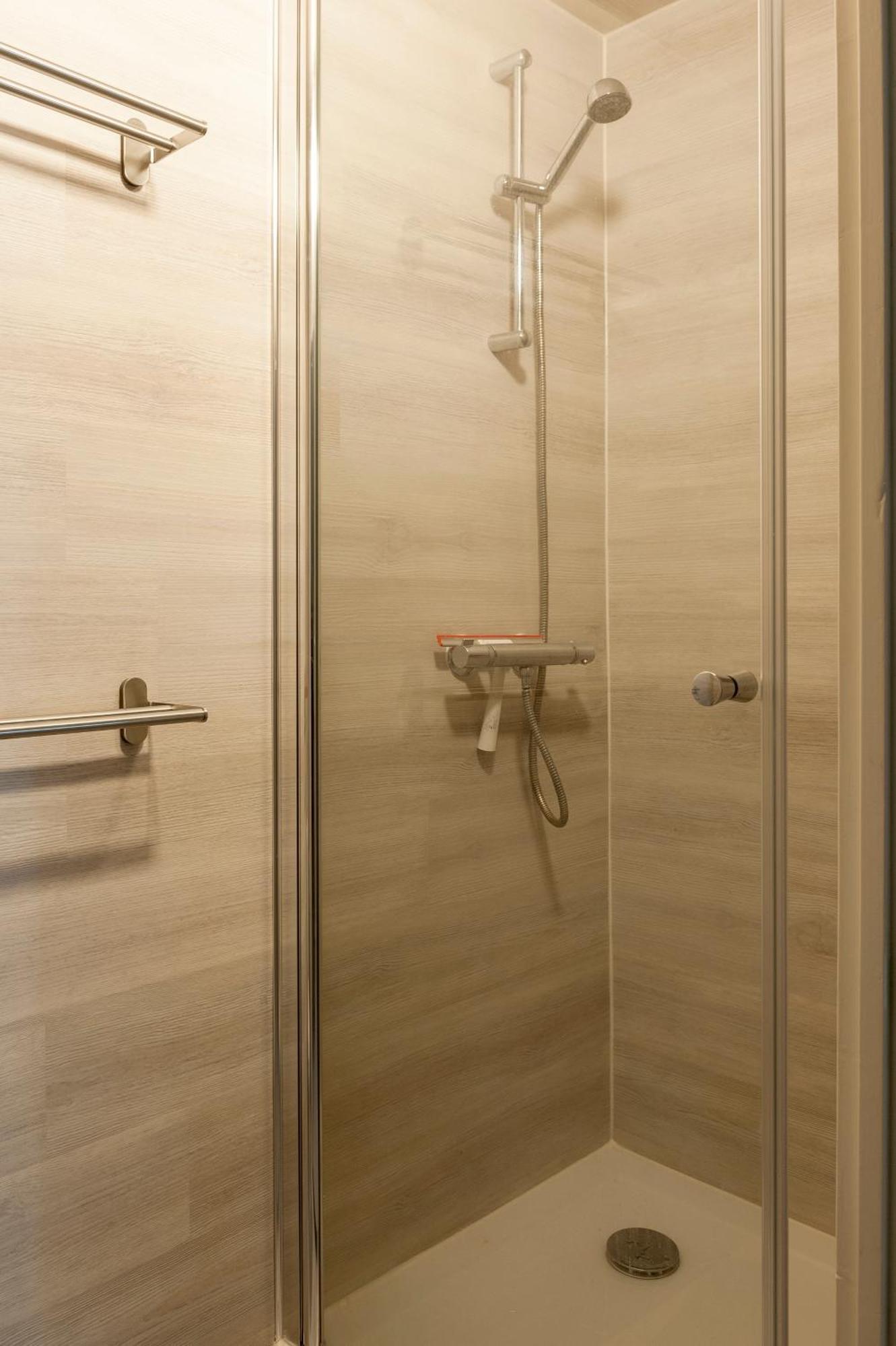 Backroom In Villa With Private Garden Very Near Centre And Tue آيندهوفن المظهر الخارجي الصورة